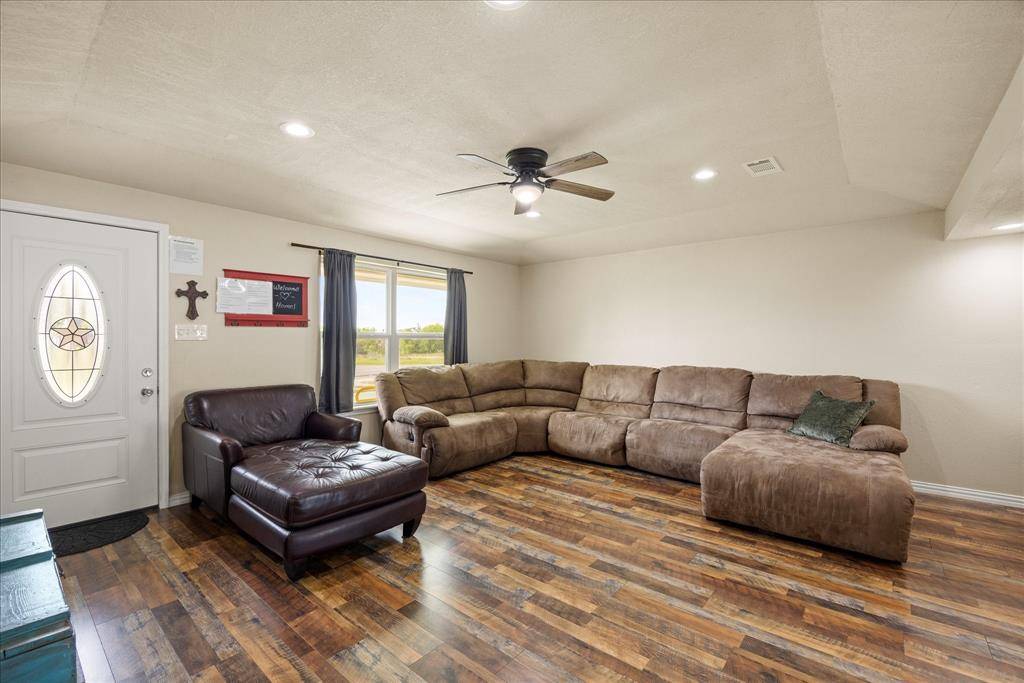 117 Paige Street, Weatherford, TX 76088