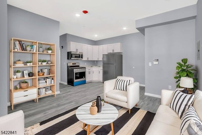 155 Clifton Ave, Newark City, NJ 07104