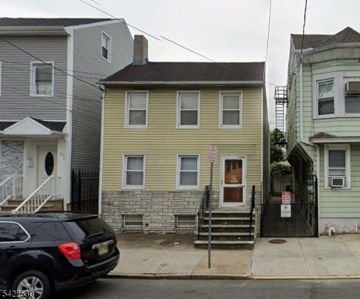 268 Walnut St, Newark City, NJ 07105