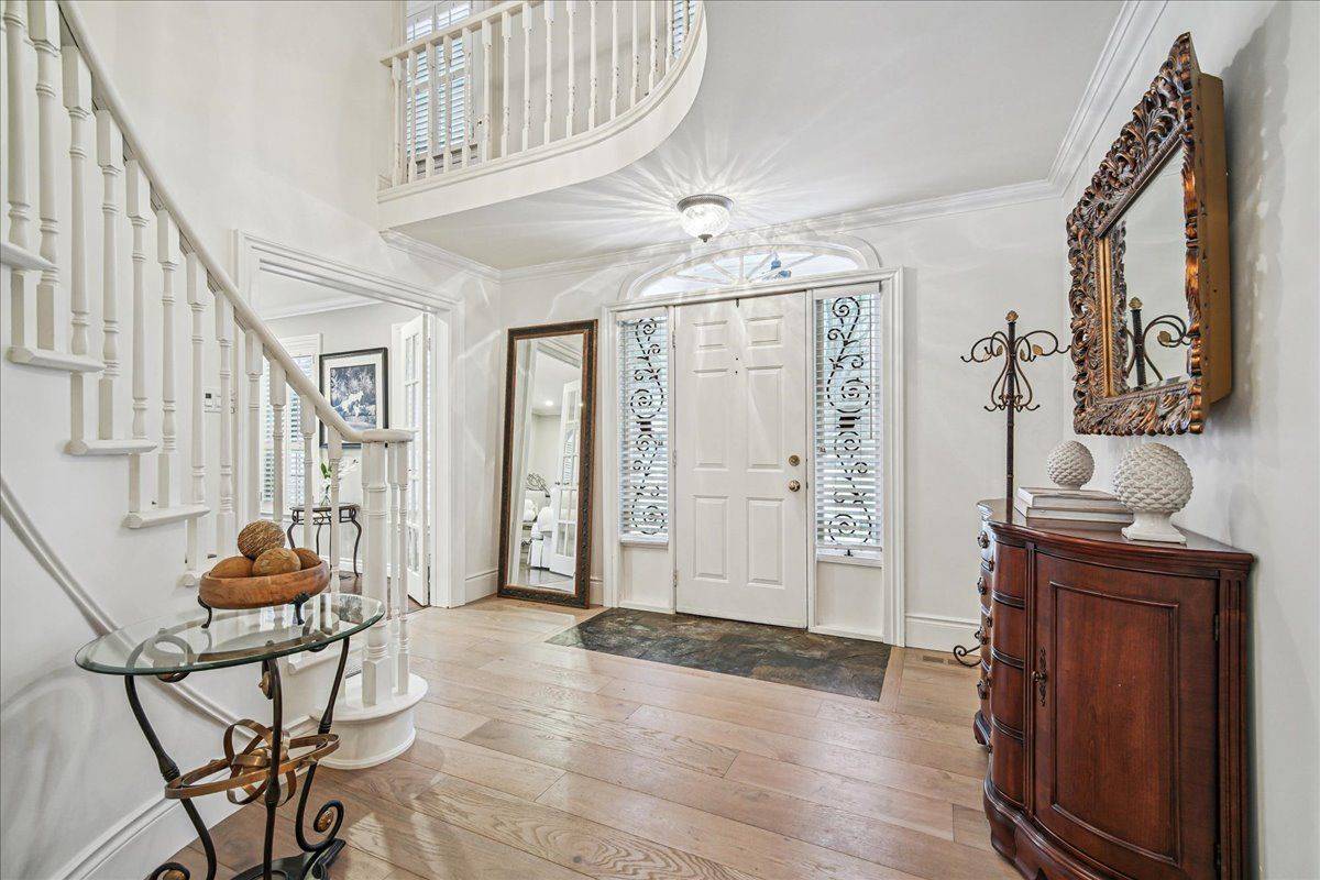 2305 Cheverie ST, Oakville, ON L6J 6C5