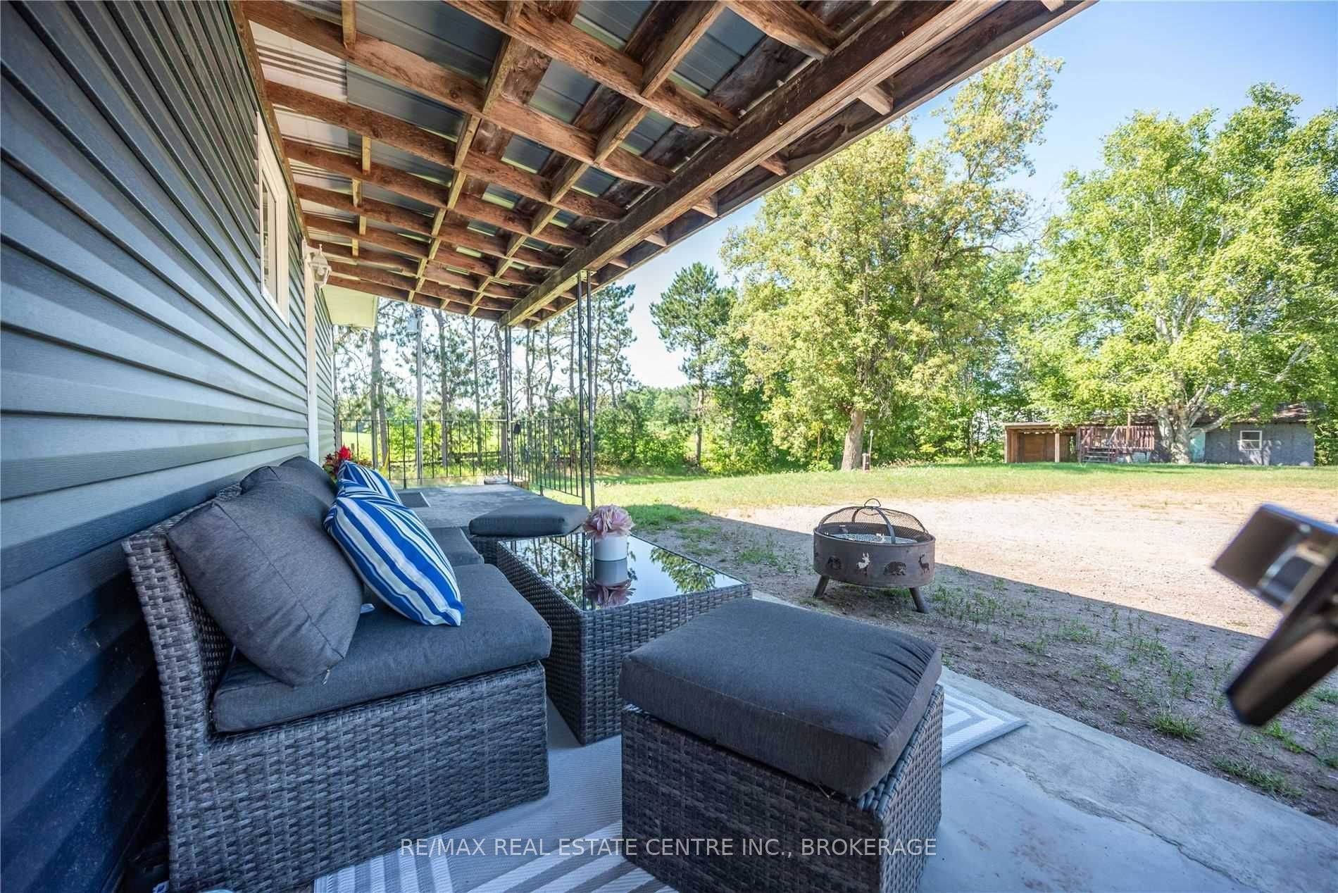 814 Sand RD, Bonnechere Valley, ON K0J 1T0