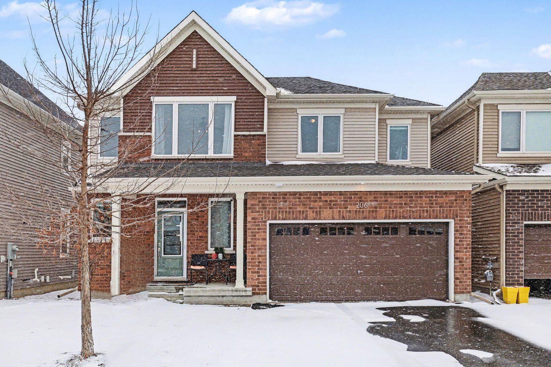 206 Douglas Fir ST, Barrhaven, ON K2J 6P9