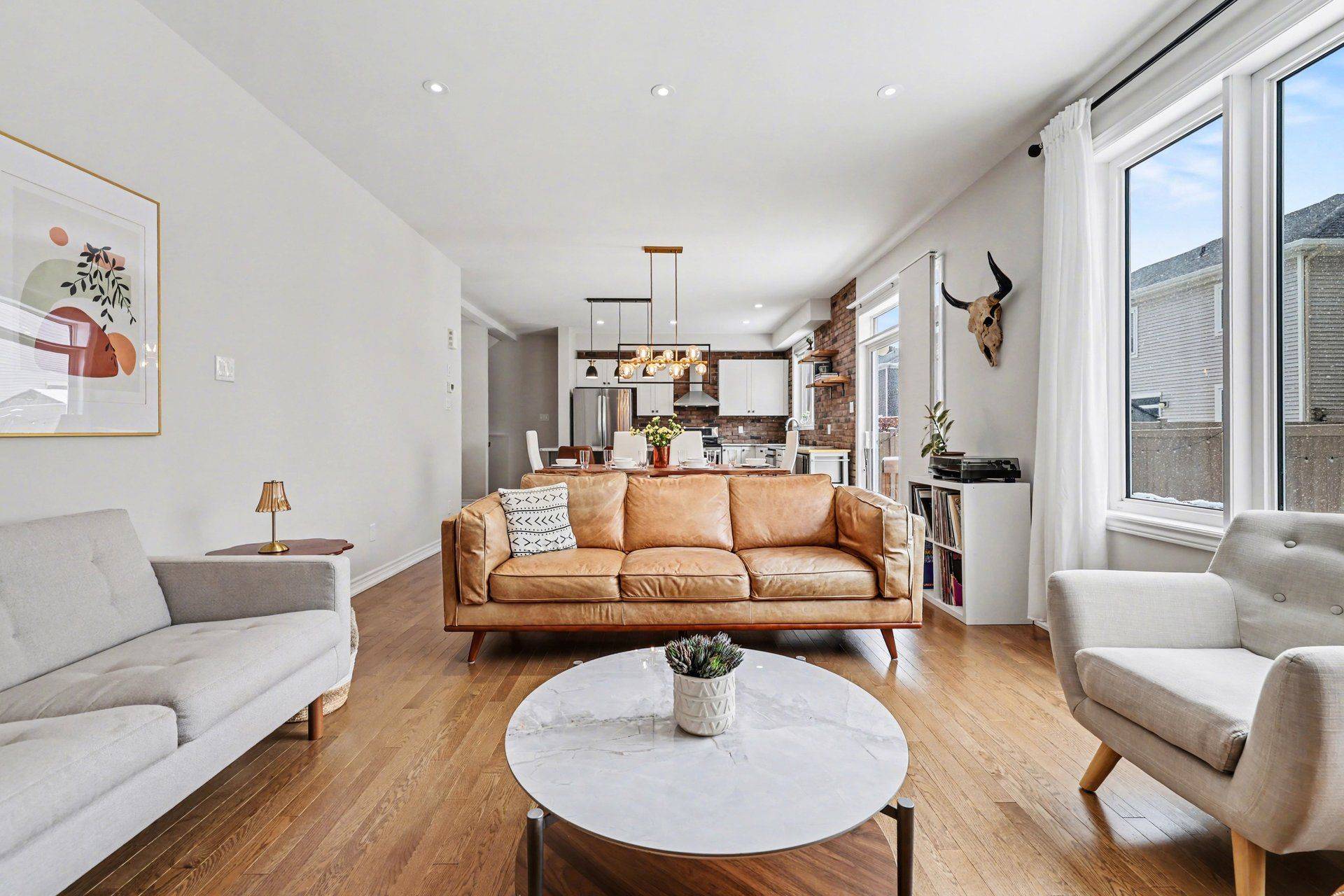 206 Douglas Fir ST, Barrhaven, ON K2J 6P9