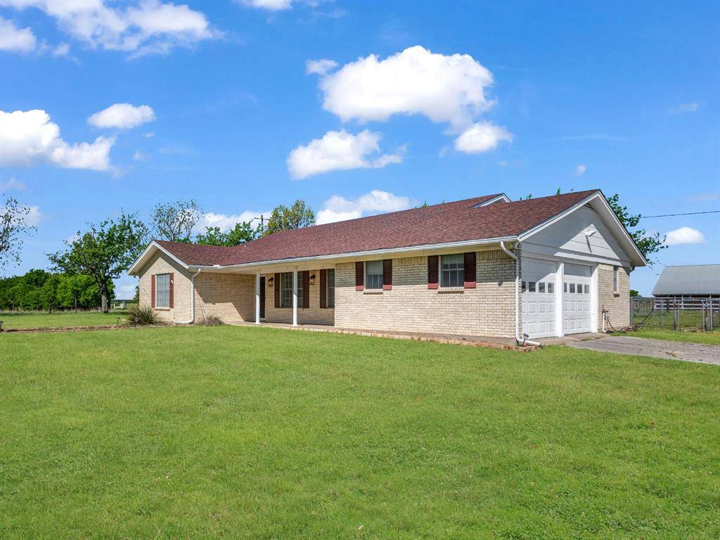 5108 Woodard Avenue, Cleburne, TX 76033