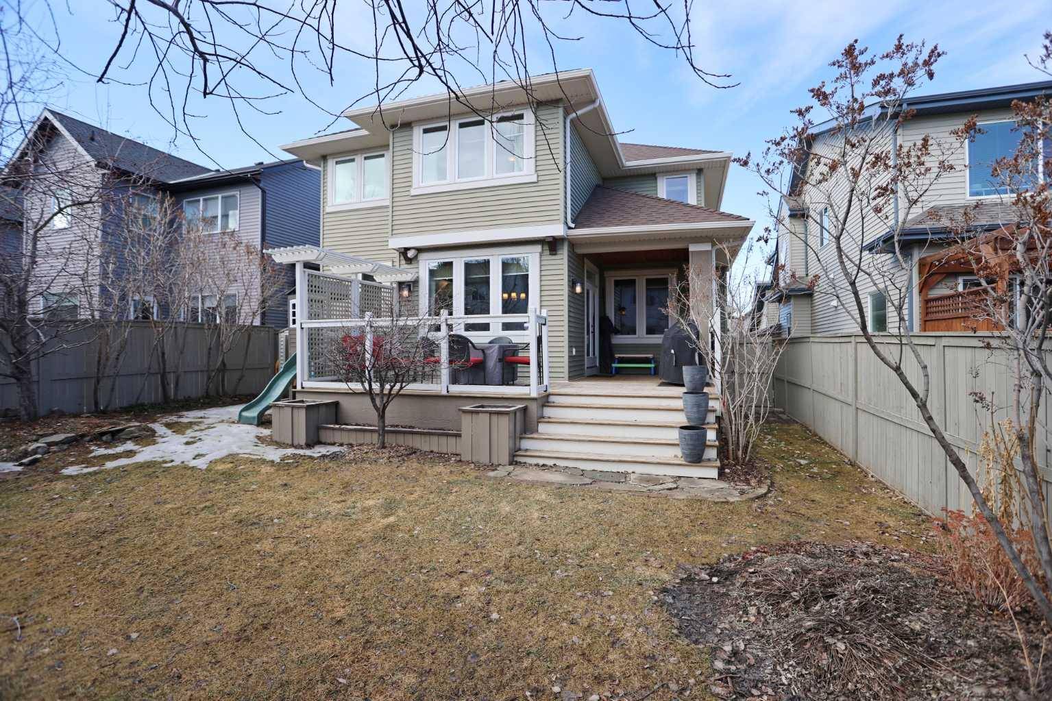 280 Coopers HL SW, Airdrie, AB T4B 0R9