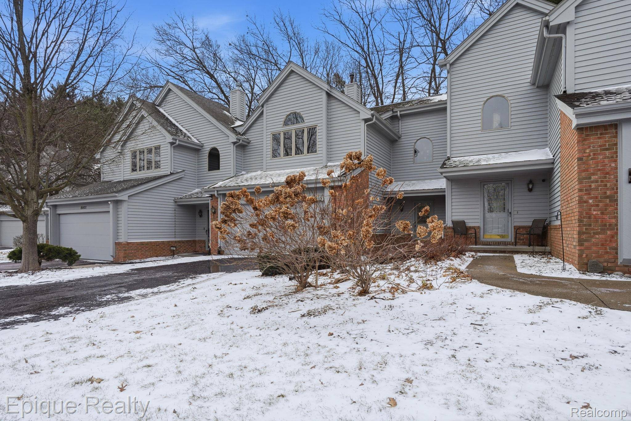 6607 Ridgeview DR, Independence Charter Township, MI 48346