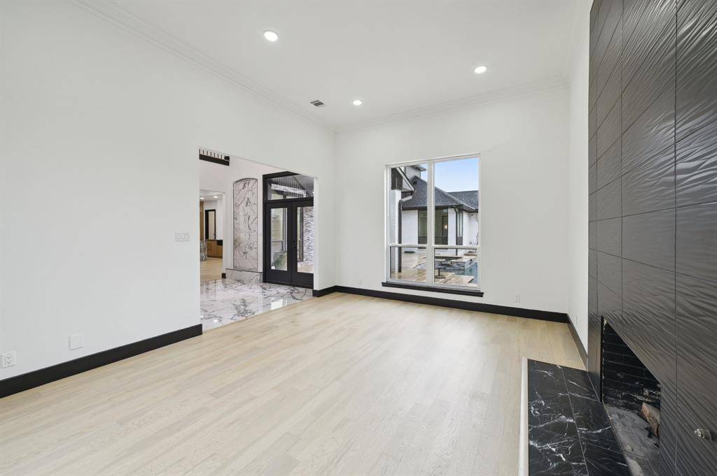 4219 Hollow Oak Drive, Dallas, TX 75287