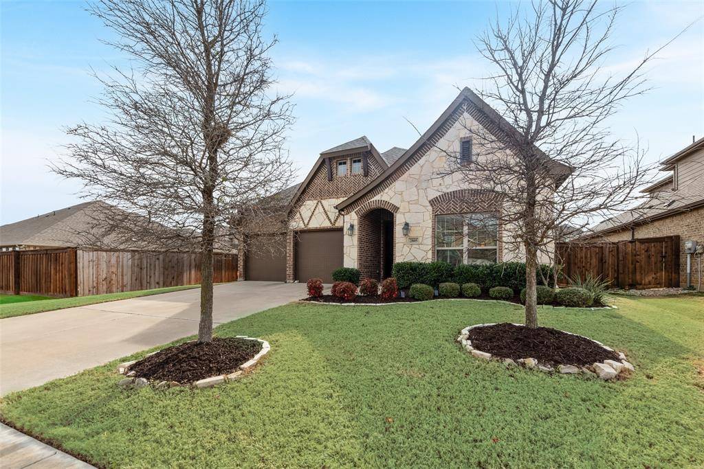 2805 Stoneleigh Drive, Mansfield, TX 76084