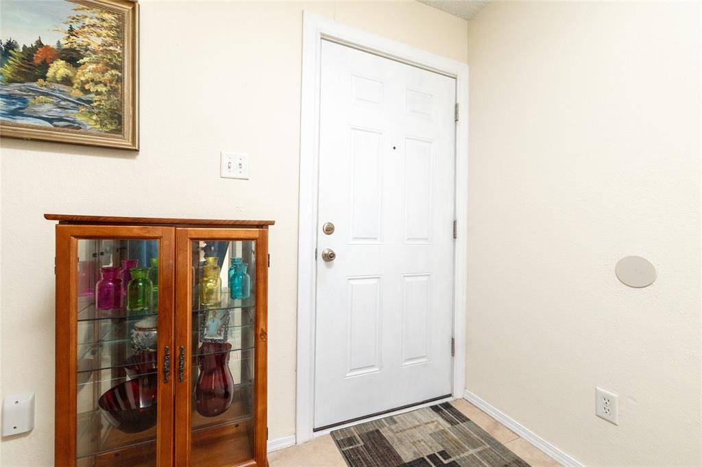 2331 N Davis Drive #A, Arlington, TX 76012