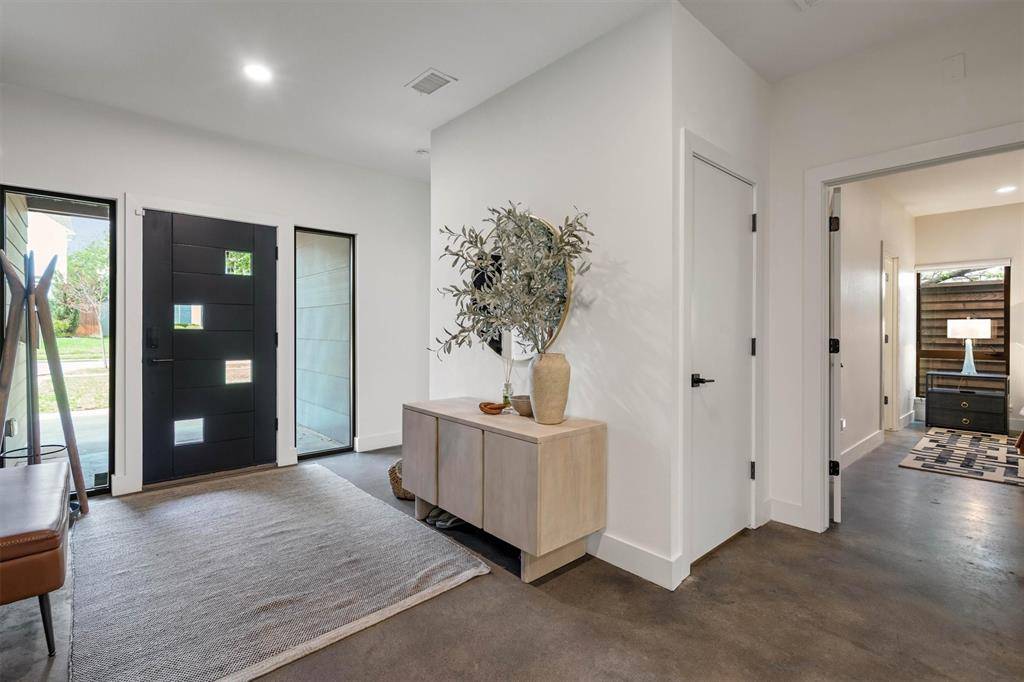 3938 Lively Lane, Dallas, TX 75220