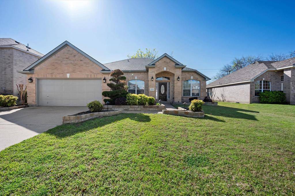 2204 Windcastle Drive, Mansfield, TX 76063