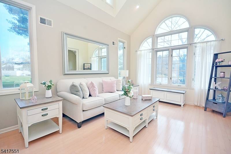 59 Wallace Blvd, Hillsborough Twp., NJ 08844