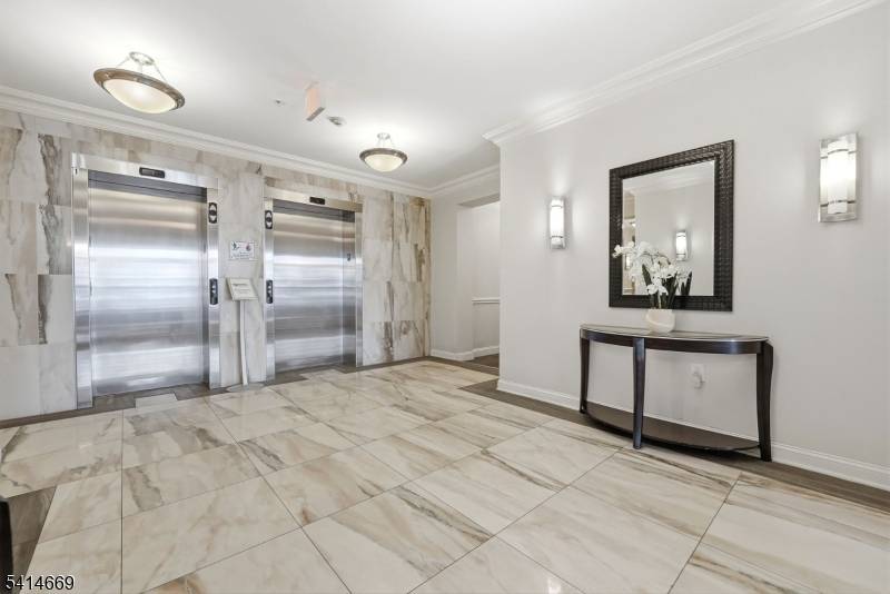 104 E Elizabeth Ave #307, Linden City, NJ 07036