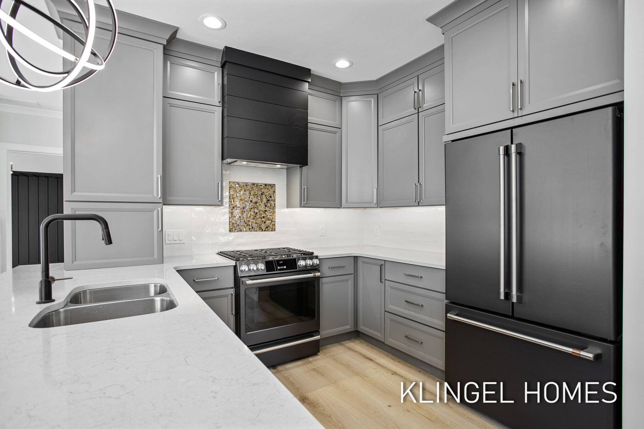 930 W Savidge ST #7, Spring Lake Vllg, MI 49456