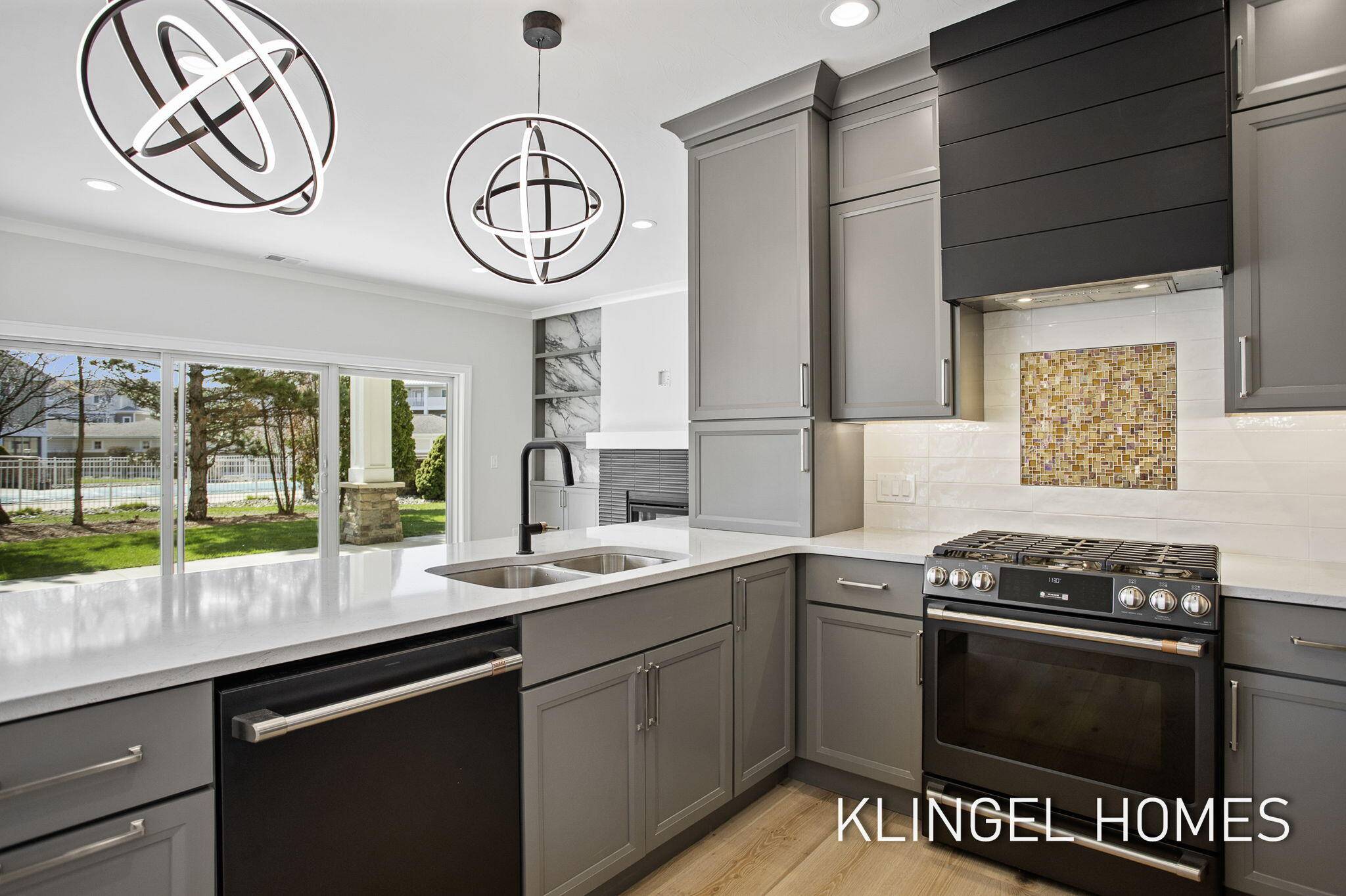 930 W Savidge ST #7, Spring Lake Vllg, MI 49456