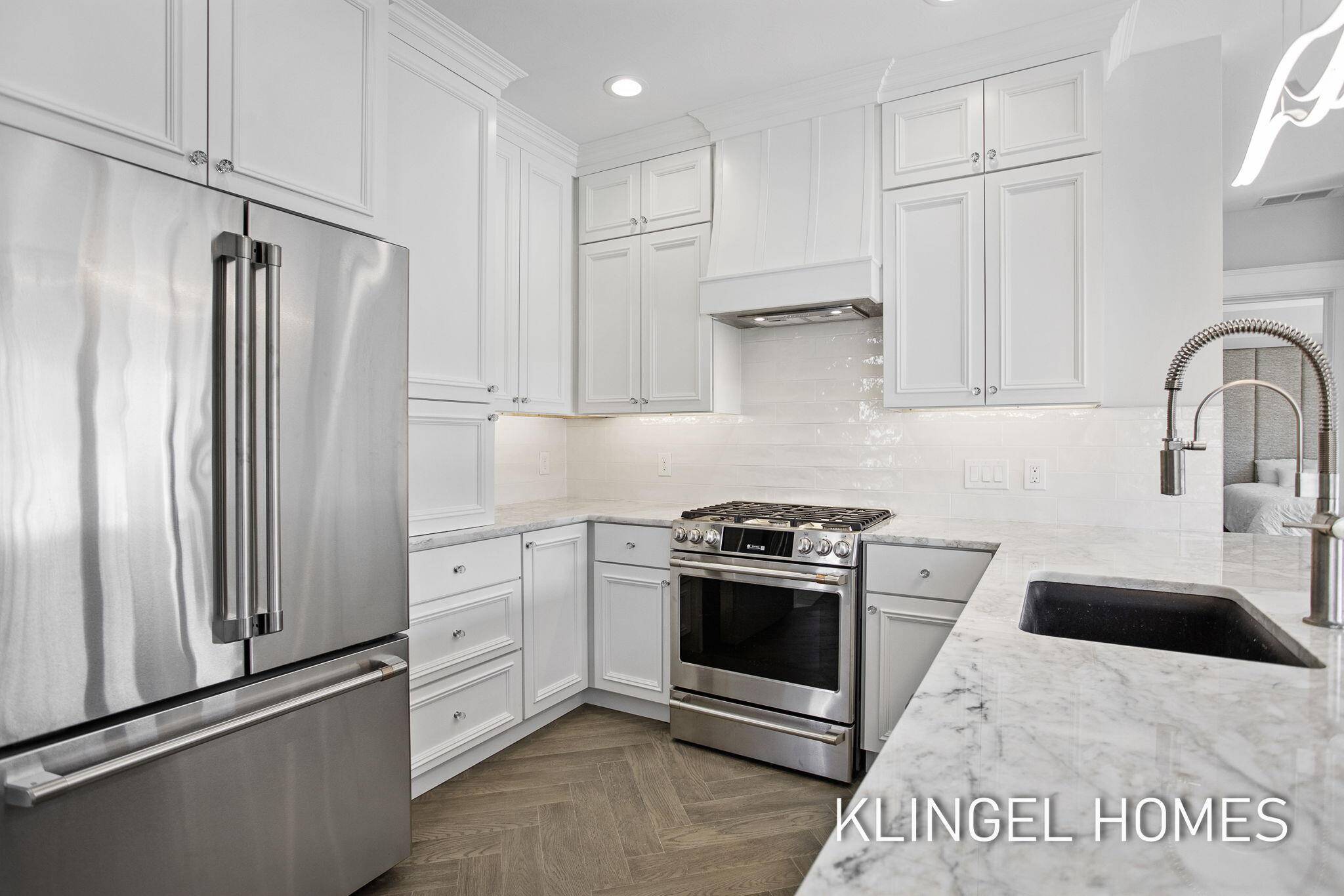 930 W Savidge ST #4, Spring Lake Vllg, MI 49456