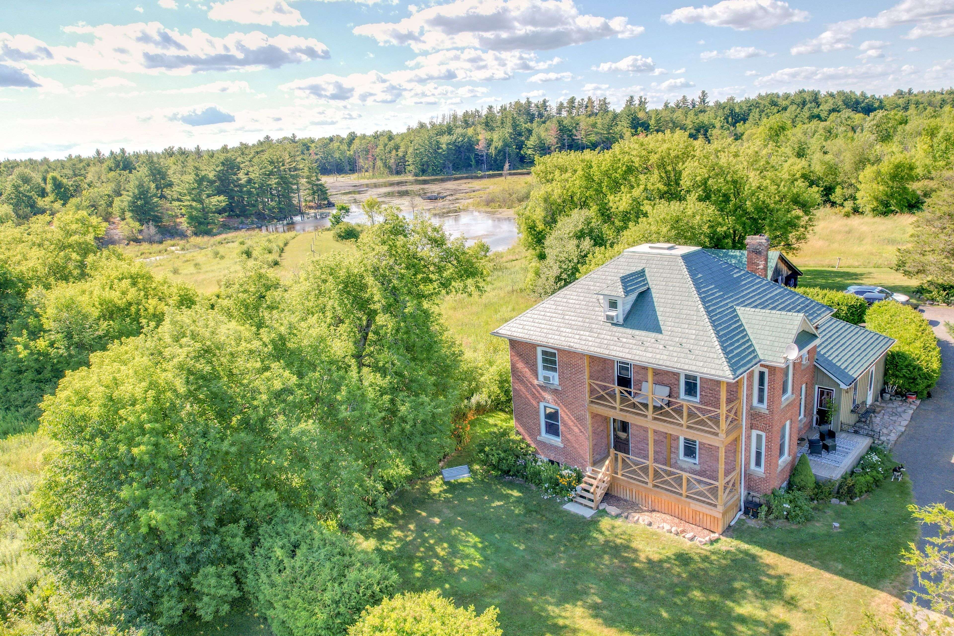 89 Morrow RD, Front Of Leeds & Seeleys Bay, ON K0E 1L0