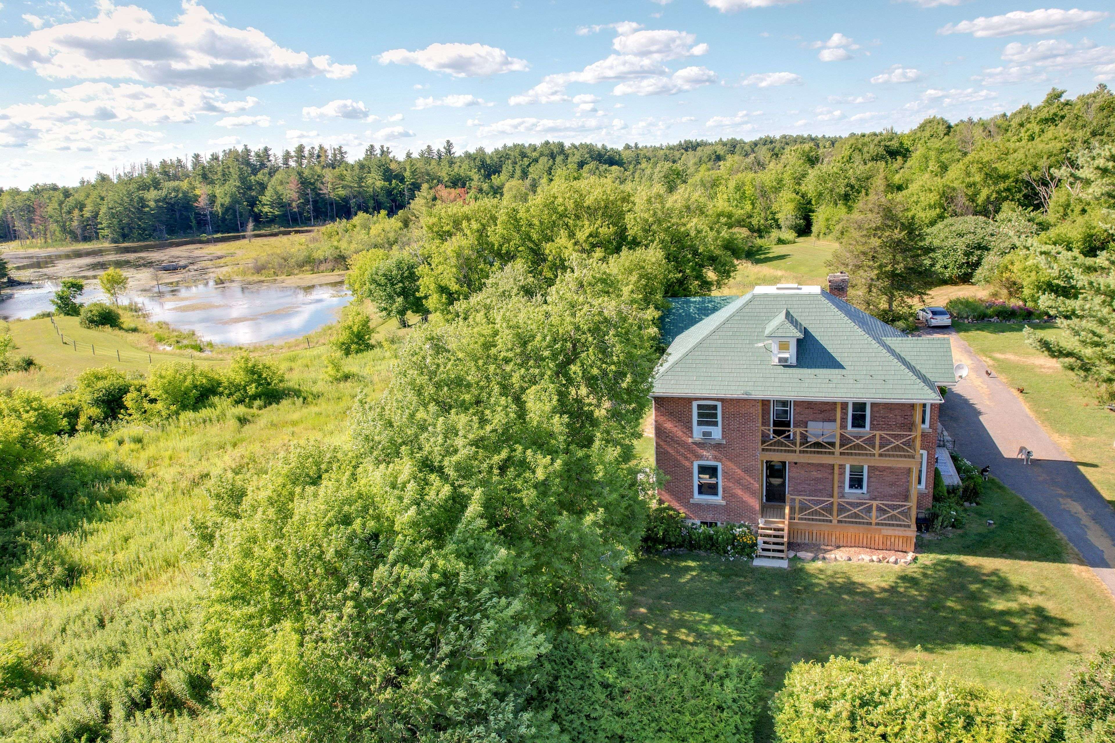 89 Morrow RD, Front Of Leeds & Seeleys Bay, ON K0E 1L0