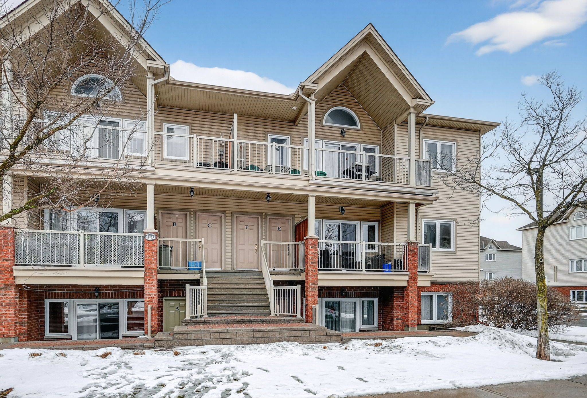 156 Waterbridge DR #E, Barrhaven, ON K2G 7C6