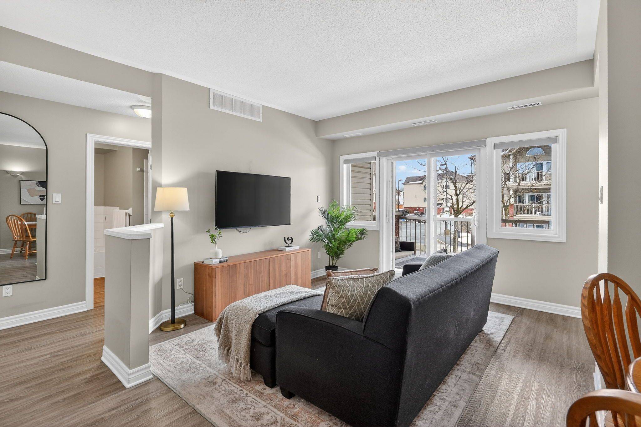 156 Waterbridge DR #E, Barrhaven, ON K2G 7C6