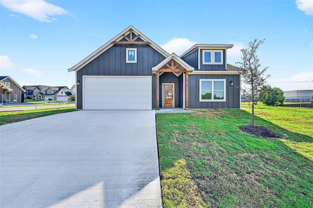 4805 Dry Creek Road, Sherman, TX 75092