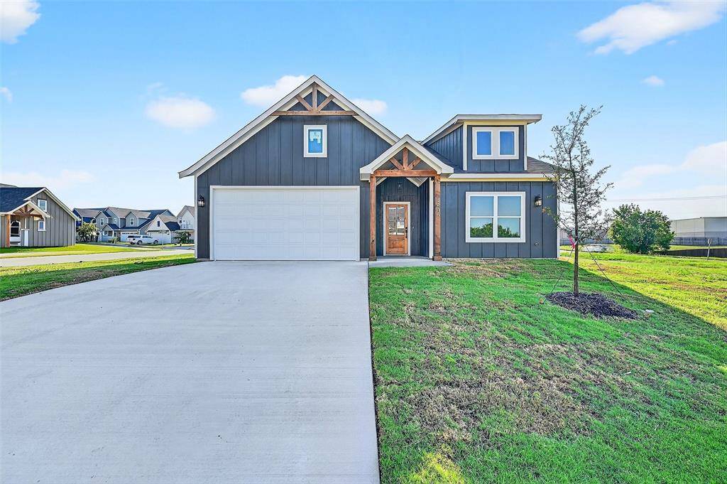 4805 Dry Creek Road, Sherman, TX 75092