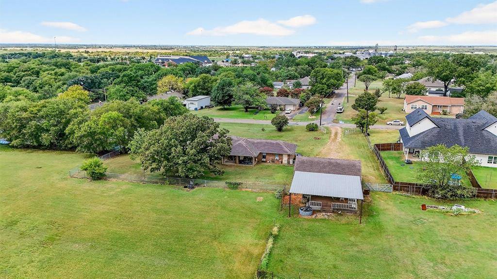 102 N 9th Street, Gunter, TX 75058