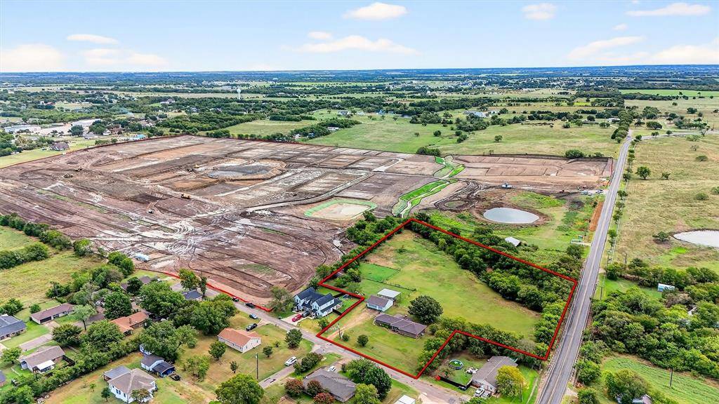 102 N 9 th Street, Gunter, TX 75058