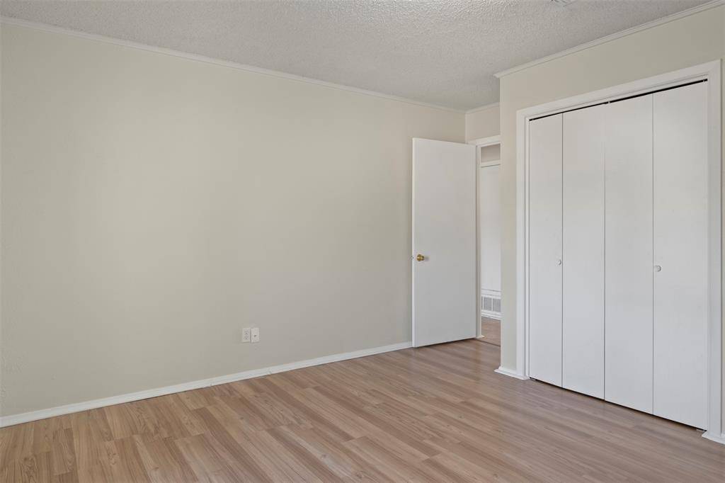 3718 W Rochelle Road, Irving, TX 75062