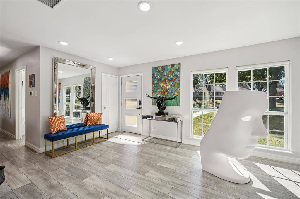 2715 Bonnywood Lane, Dallas, TX 75233