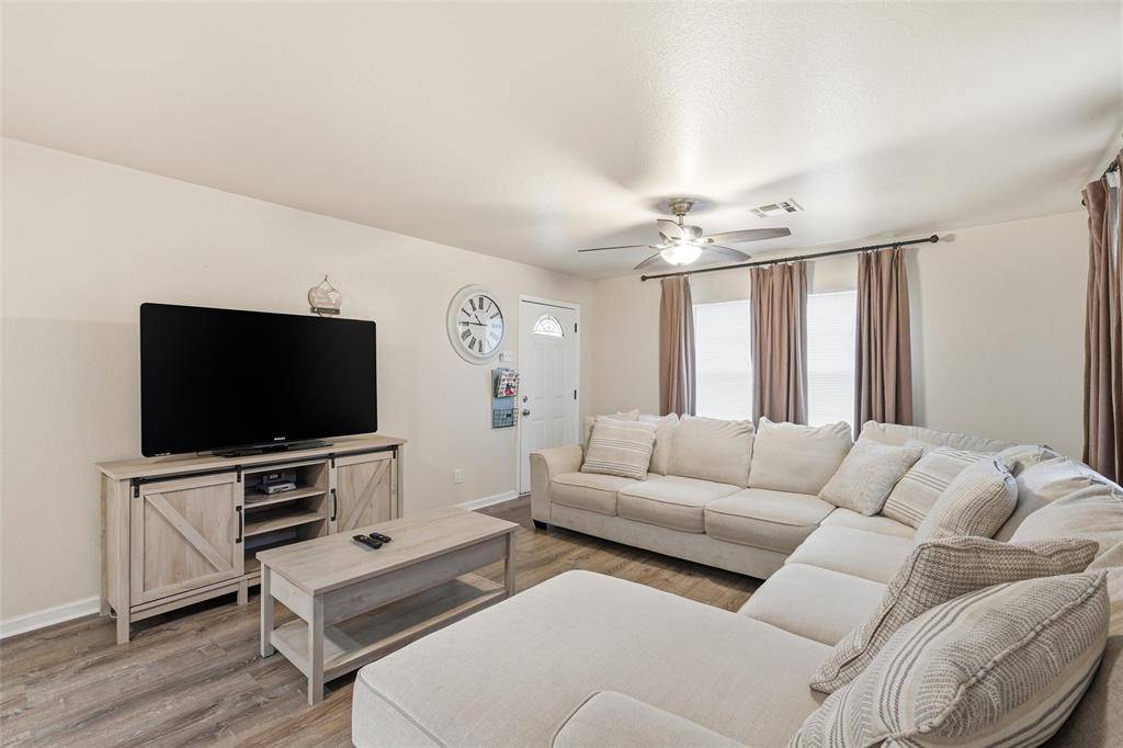 1011-1013 La Clede Street, Bellmead, TX 76705