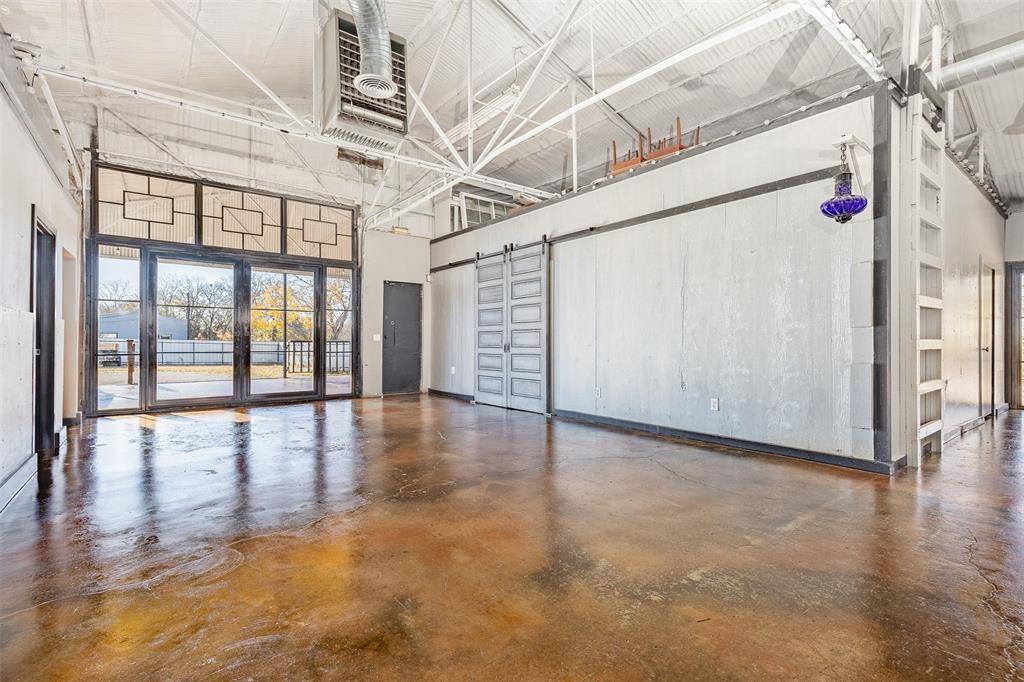1024 S First Street, Sherman, TX 75090