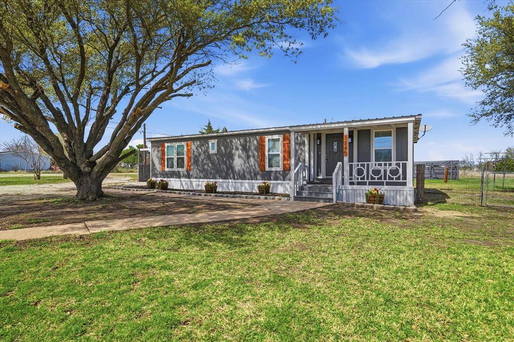 3240 Happy Meadows Drive, Alvarado, TX 76009