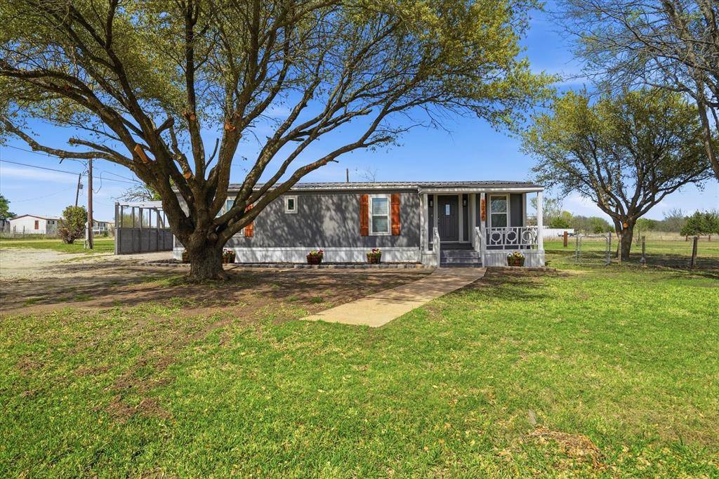 3240 Happy Meadows Drive, Alvarado, TX 76009