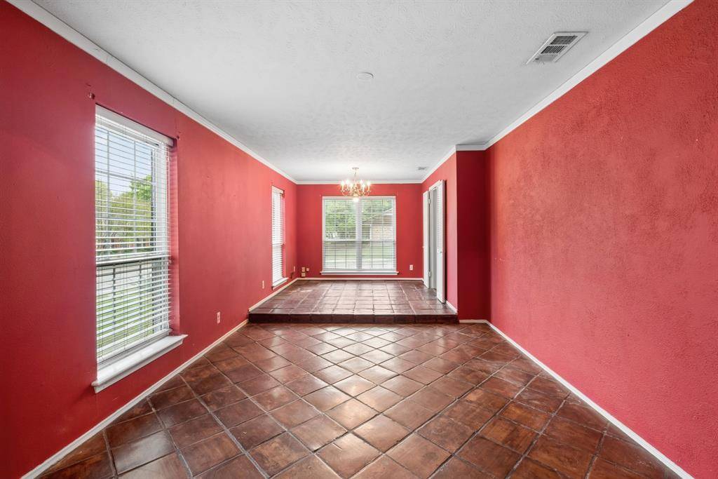 204 Shadywood Lane, Richardson, TX 75080