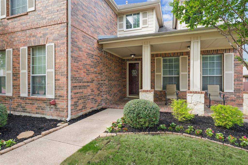 1301 Bramble Lane, Mansfield, TX 76063