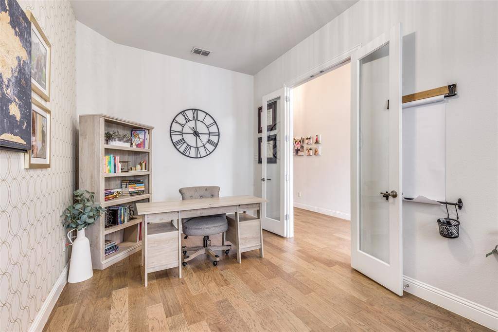 11805 Prudence Drive, Fort Worth, TX 76052