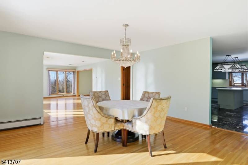 32 Sylvan Dr, Montville Twp., NJ 07058