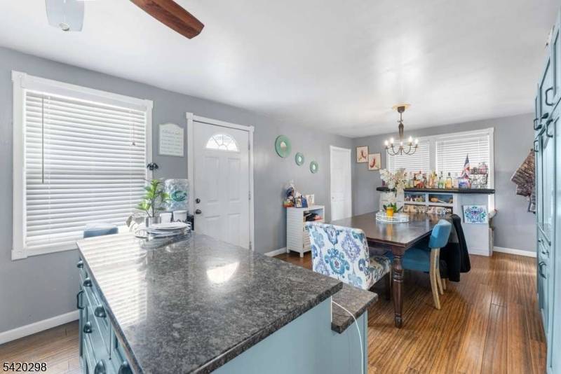 902 Lee Ave, North Brunswick Twp., NJ 08902