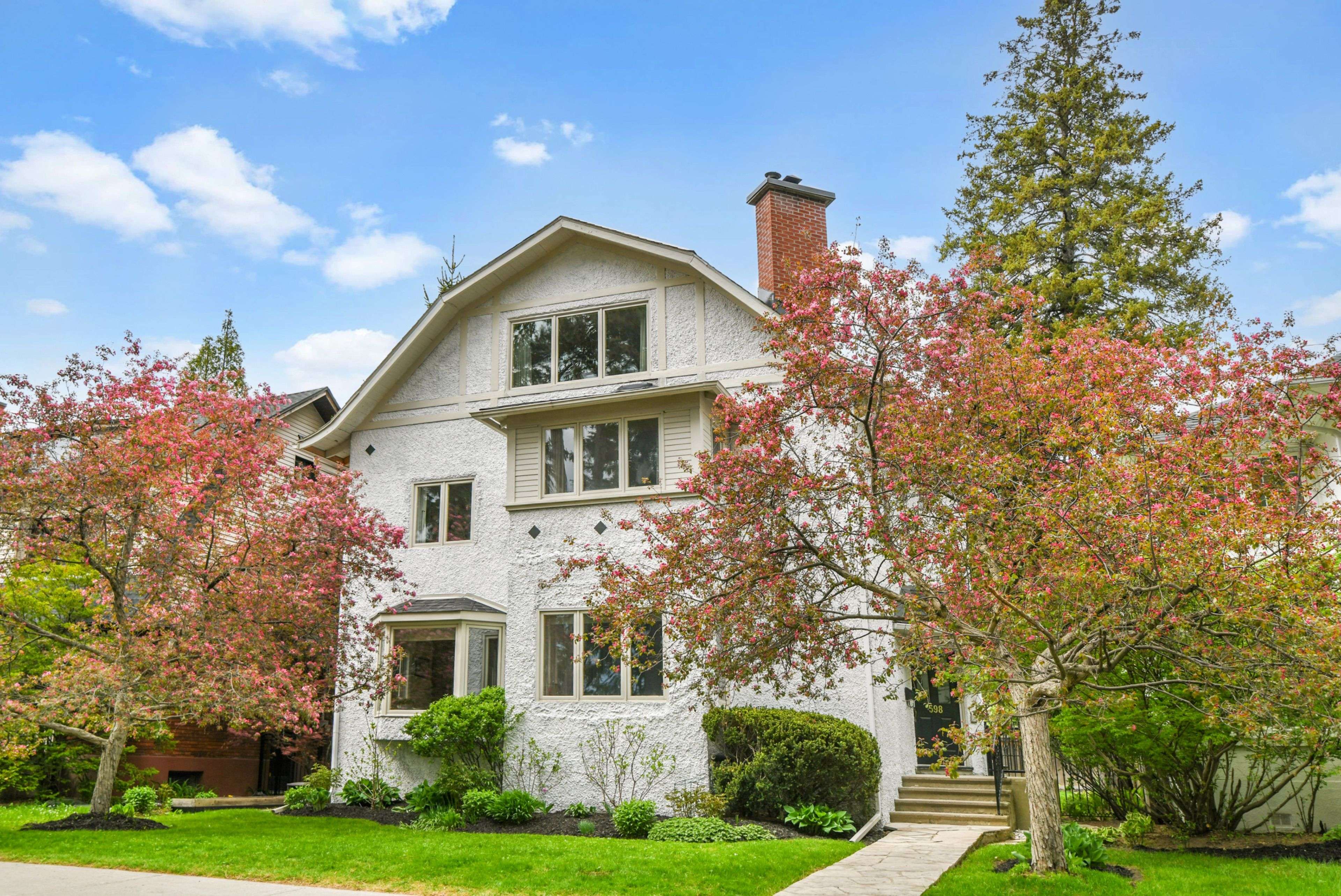 598 Queen Elizabeth DR, Glebe - Ottawa East And Area, ON K1S 3N5