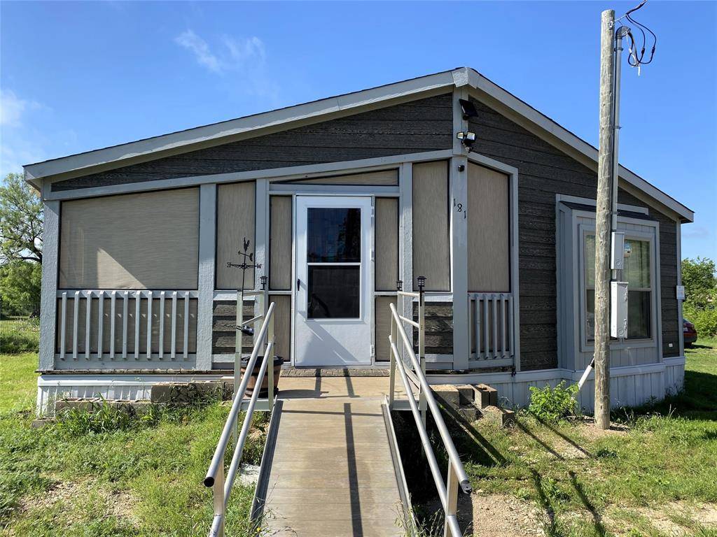 181 Mountain Street, Burkett, TX 76828