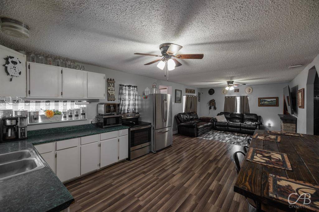 609 N 4th Street W, Clyde, TX 79510