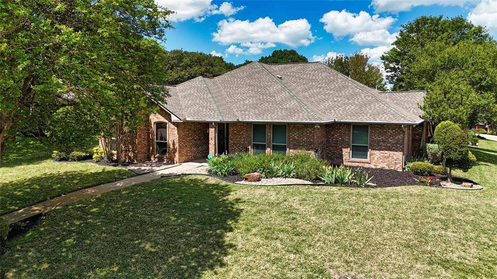 533 Hidden Brooke Drive, Desoto, TX 75115