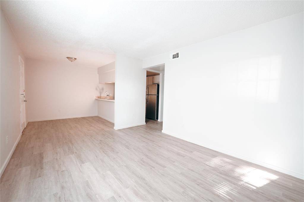 104 N Heights Drive, Crowley, TX 76036