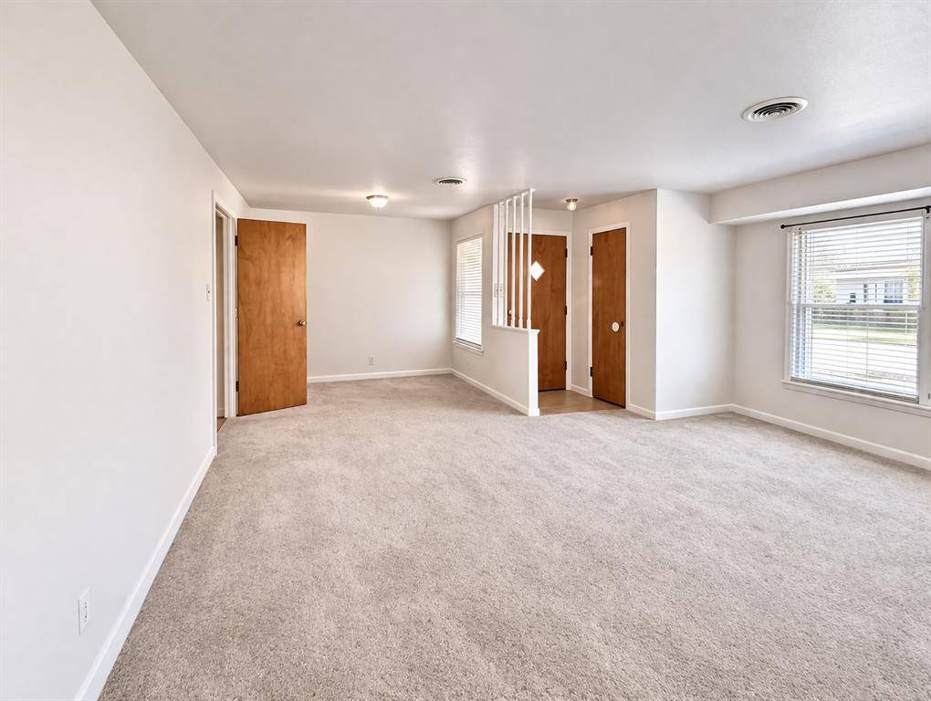 809 Crescent Street, Denton, TX 76201