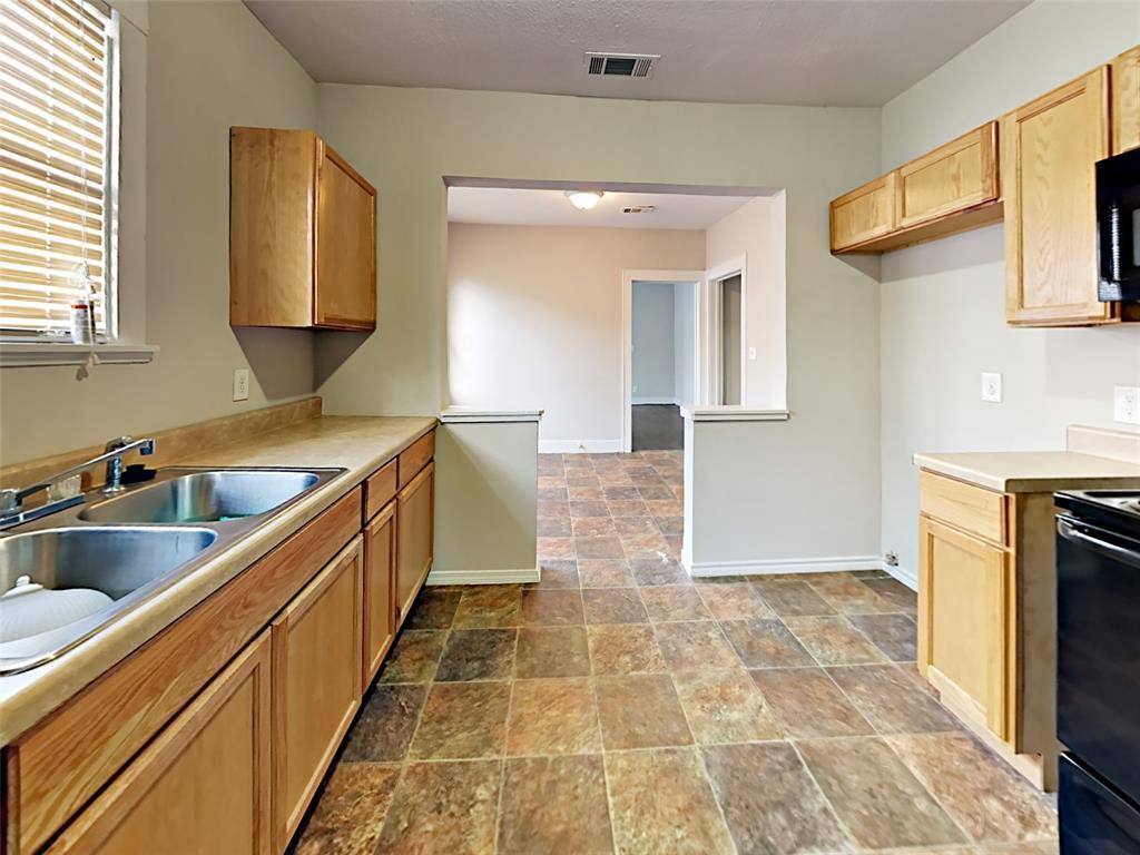 1824 Stella Avenue, Dallas, TX 75203