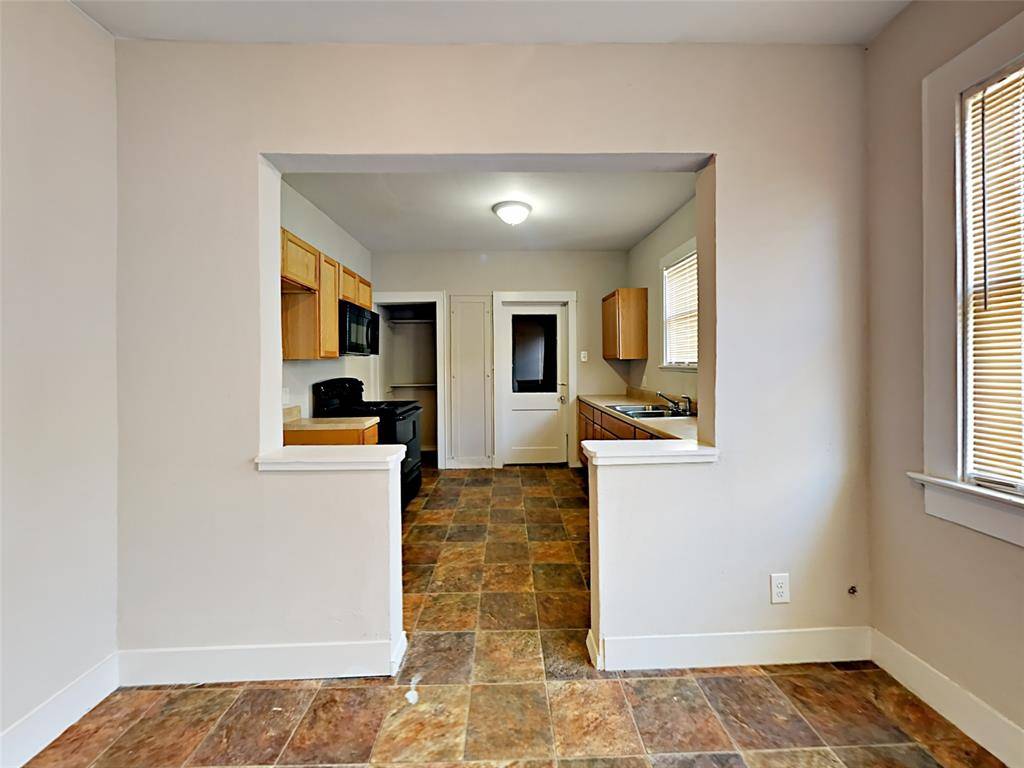 1824 Stella Avenue, Dallas, TX 75203