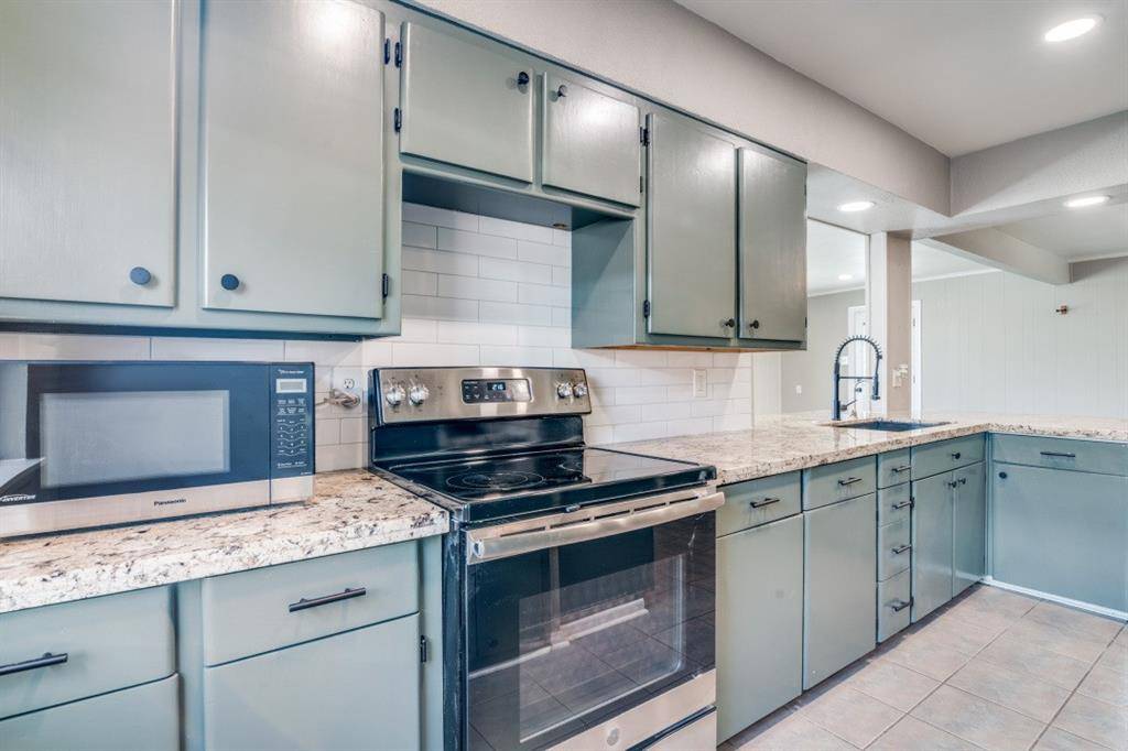 2418 Patricia Lane, Garland, TX 75041