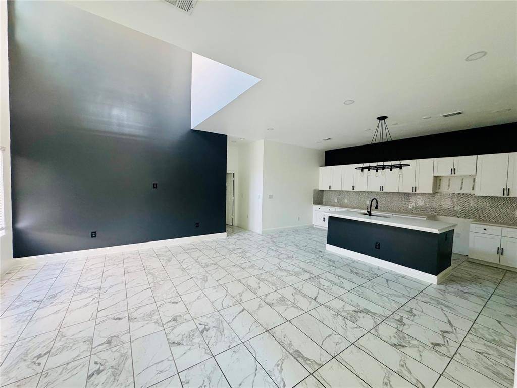 2902 Jim Street, Dallas, TX 75212