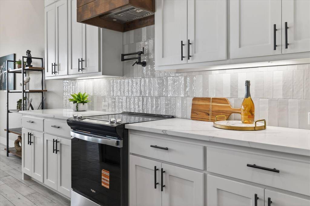 556 County Road 4875 Street, Celeste, TX 75423